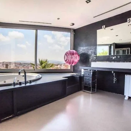 Chalet En Blanes * Girona